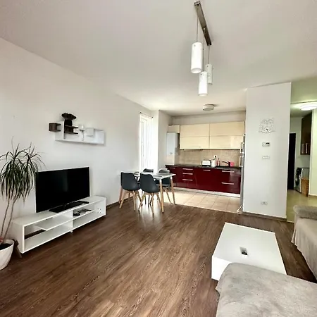 Apartament Iris - Complex Rezidential *